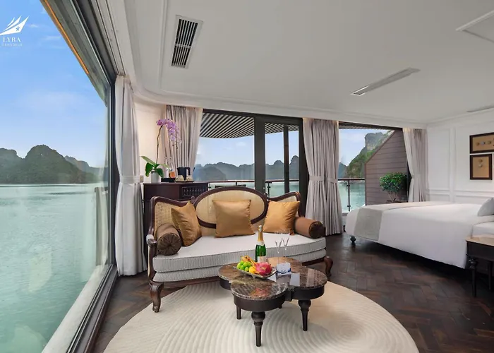 Botel Lyra Grandeur Cruise Ha Long