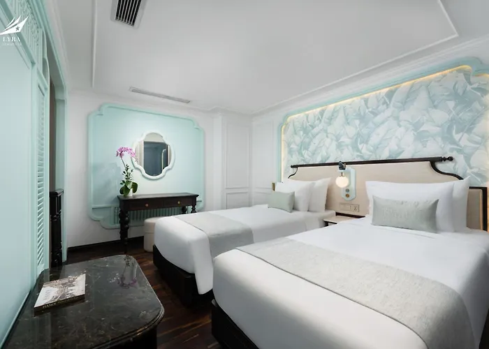 Lyra Grandeur Cruise Ha Long